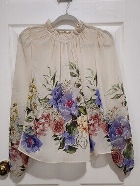 Beautiful Blouse / Top By Rachel Zoe